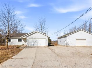 7045 Hospital Rd, Freeland, MI 48623