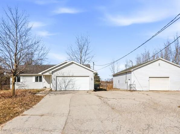 7045 Hospital Rd, Freeland, MI 48623