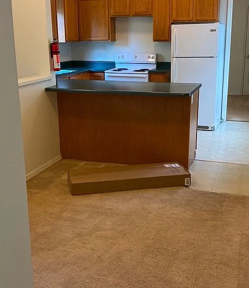 215 S Roosevelt St — Photo 5