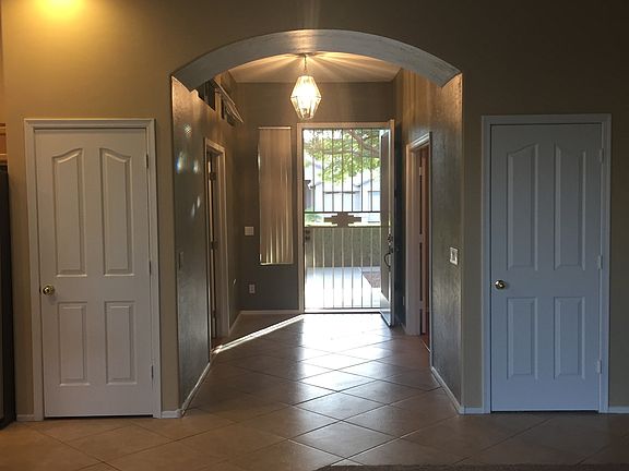 Entry way