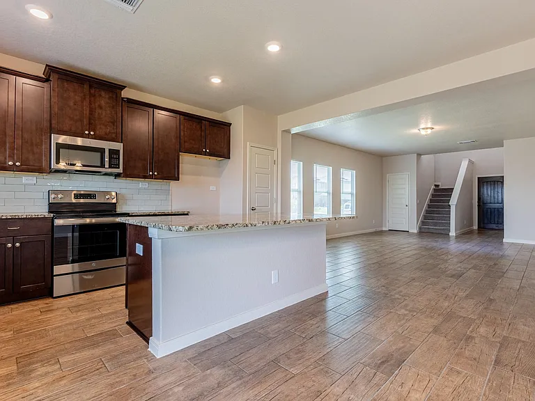 746 Farmers Dell St — Photo 17