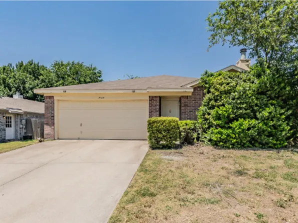 8125 Rambler Rose St, Fort Worth, TX 76137