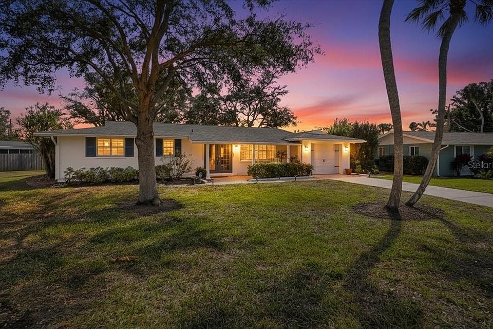 1st image of 6617 GLADES WAY