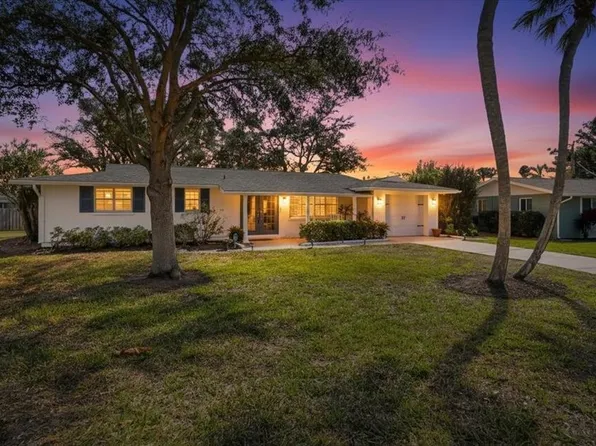 6617 Glades Way, Sarasota, FL 34231