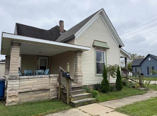 1718 & 1720 12th St, Bedford, IN 47421