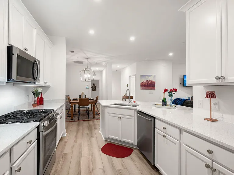 305 Flowering Peach Ct #203 — Photo 7
