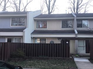 2205 Southgate Sq, Reston, VA 20191