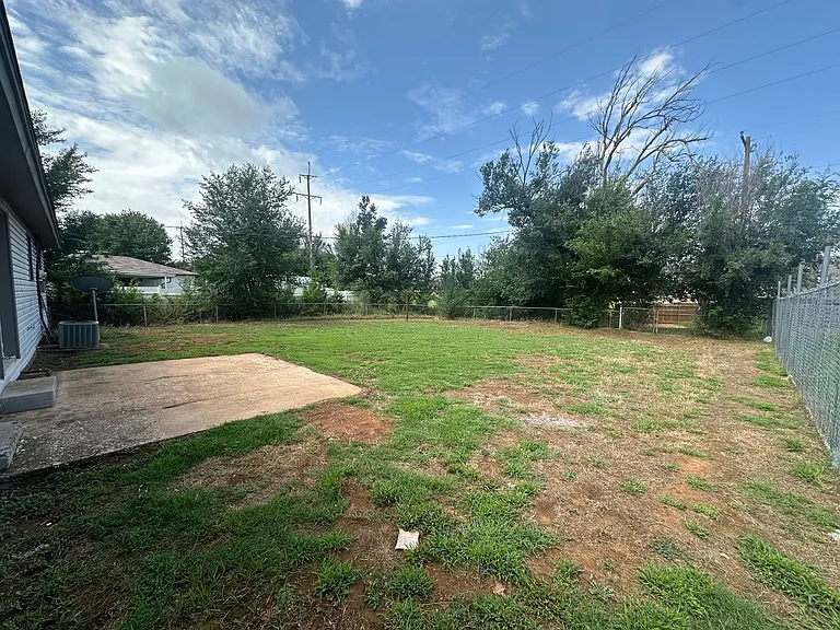 1705 Melody Dr — Photo 45