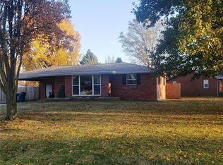 523 Country Squire St, Bethalto, IL 62010