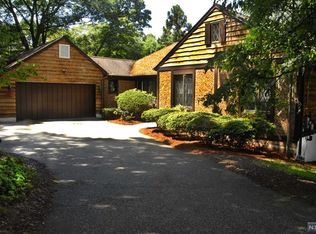 38 Stoneybrook Rd, Montville, NJ 07045
