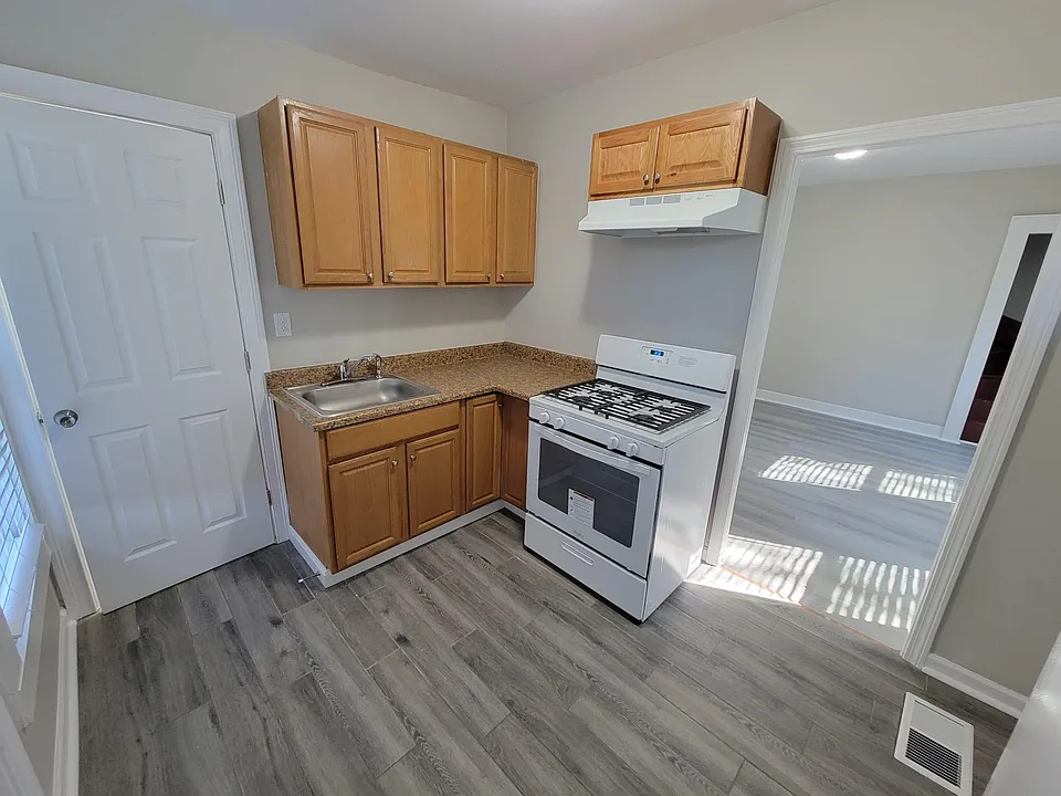 247 Munson St #2
