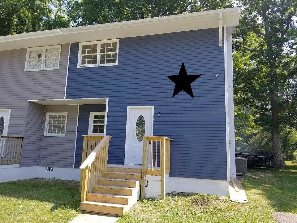 2nd image of 47459 Lincoln Ave