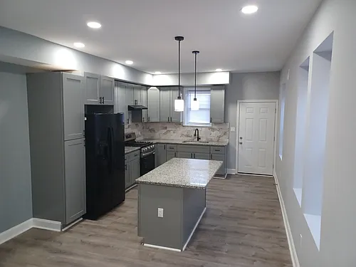 1622 Louis St Photo 1