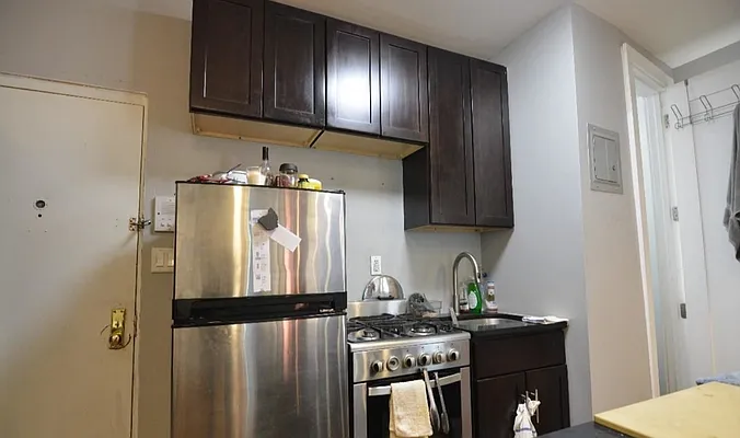 Rented by Cheskel Meisels, LREB | media 2