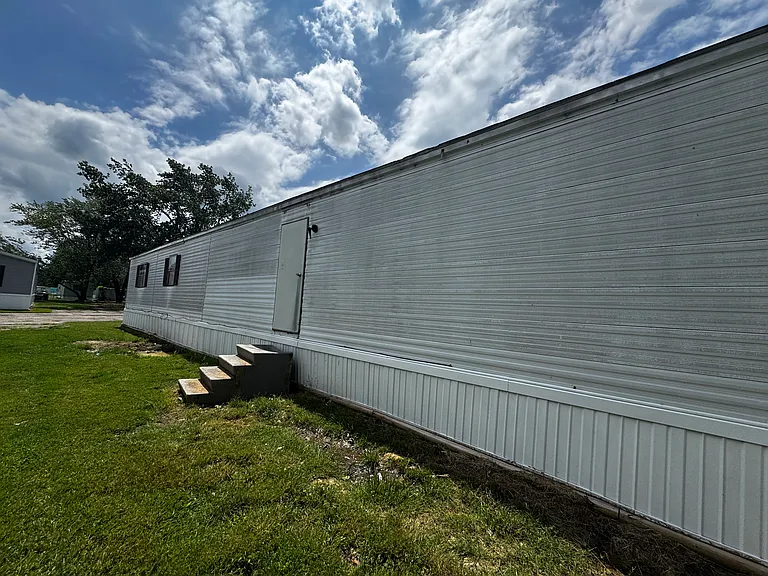 1755 Blue Jay Cir — Photo 3