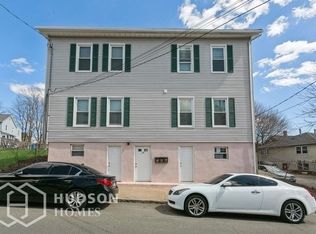 19 Hawkins St APT 2, Derby, CT 06418