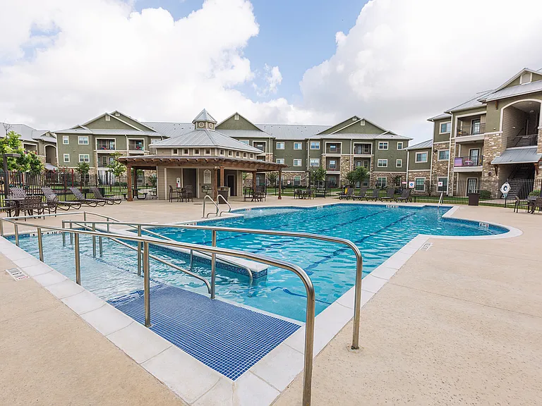 Freedom Hills Ranch Apartments — Photo 5
