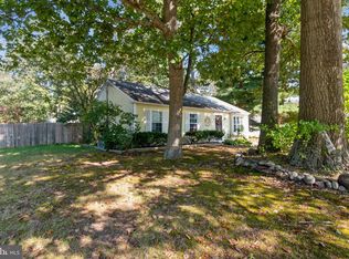 100 Easton Ct, Williamstown, NJ 08094