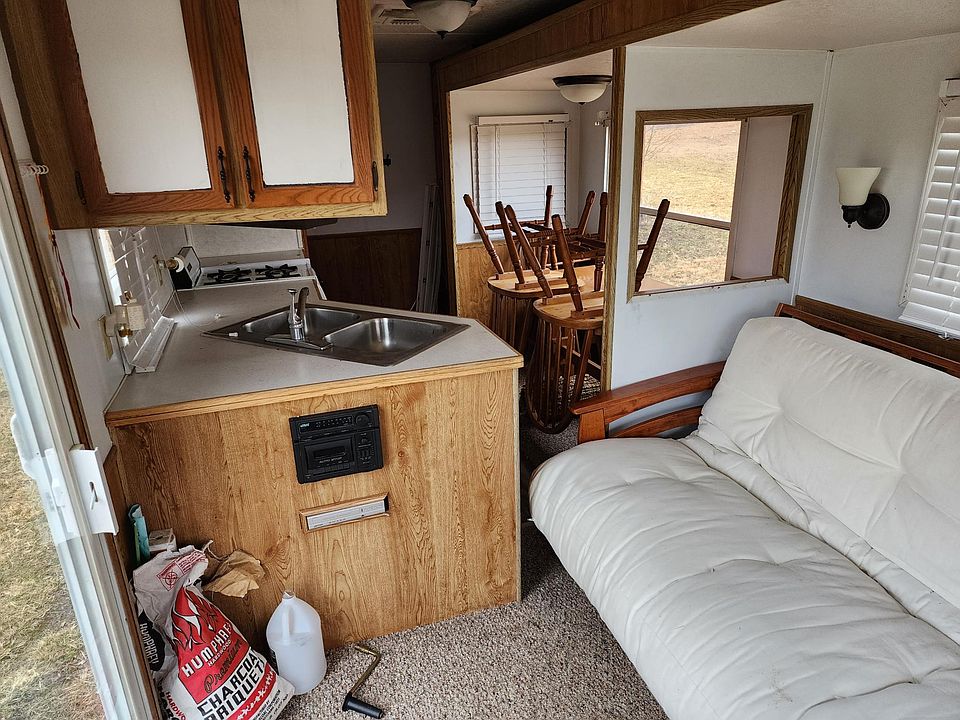 2nd image of 198 Strawberry Dr #1