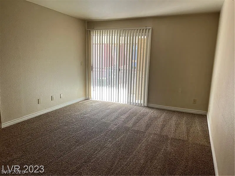 1 bed, 1.0 bath, 700 sqft, $1,200 — Photo 2