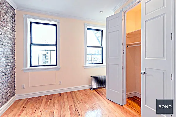 Rented by Bond New York | media 32