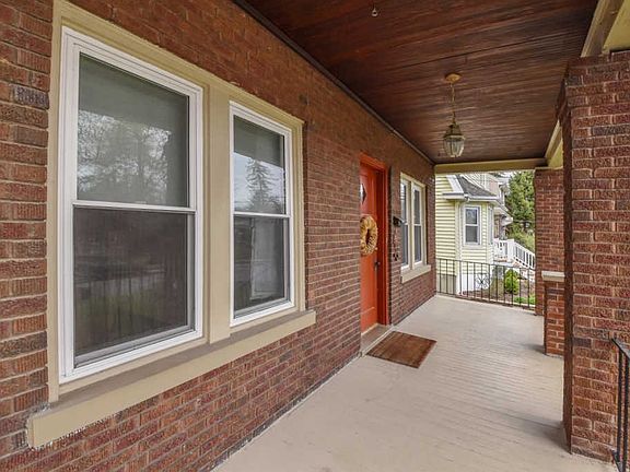 3rd image of 5903 Woodmont Ave