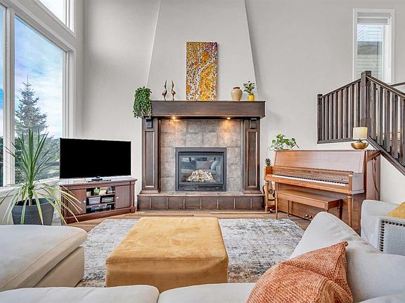 4th image of 103 S Saint Moritz Ter SW