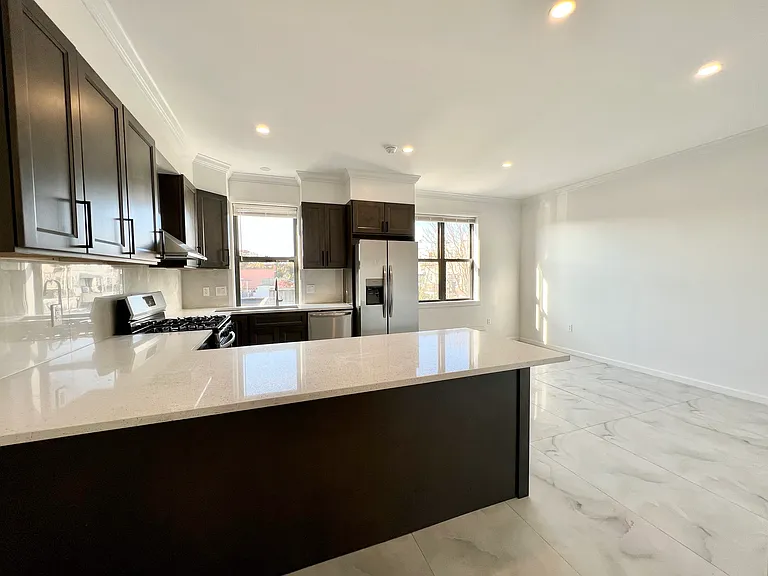 47-14 Ditmars Blvd #2 — Photo 6