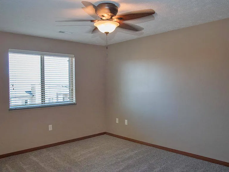 The Flats at 84 — Photo 143