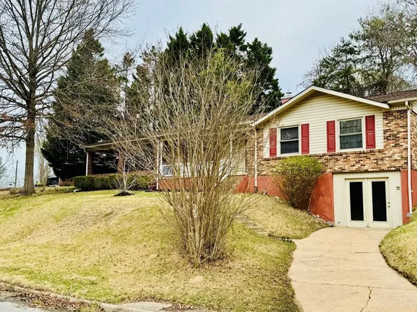 426 Rosemary Ln, Danville, VA 24541