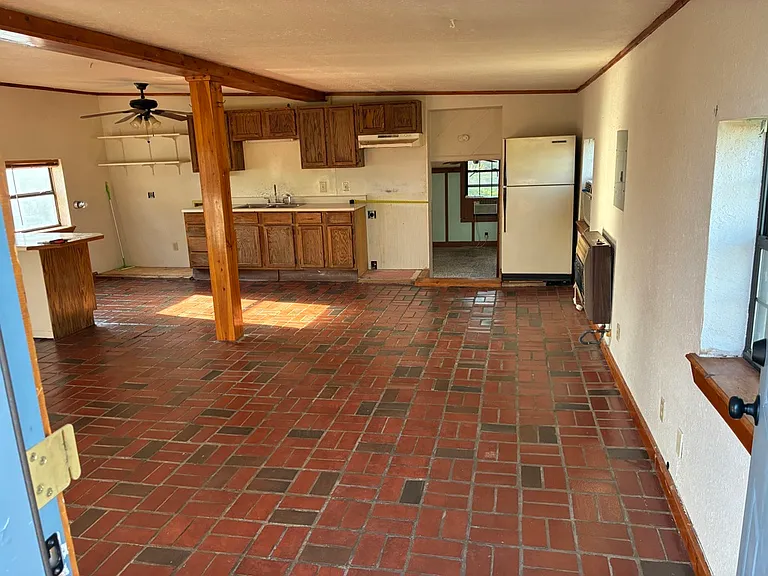 3701 S Van Buren St #UPSTAIRS — Photo 1