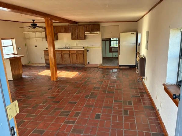 3701 S Van Buren St, Amarillo, TX 79110