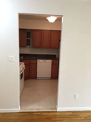 Rented by NY Oxford Partners LLC | media 6