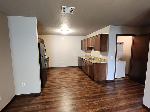 2nd image of 3600 S Sycamore Ave APT 203