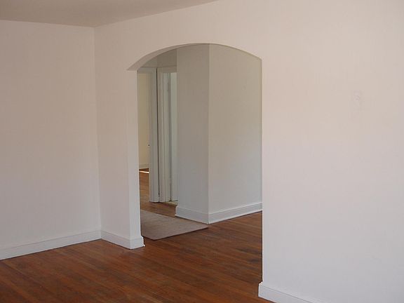 3rd image of 46 Foley Dr