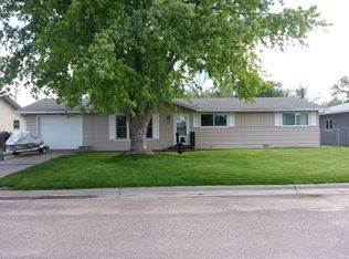 325 N Grant St, Hershey, NE 69143