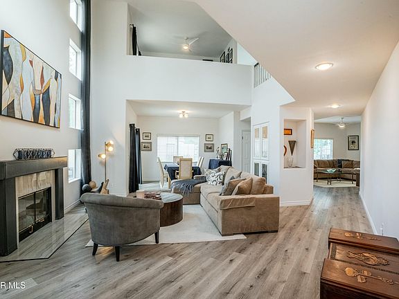 3rd image of 1144 Pan Ct