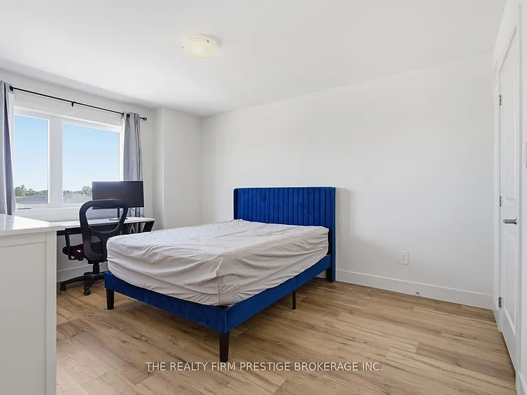 1595 Capri Cres #28 — Photo 17