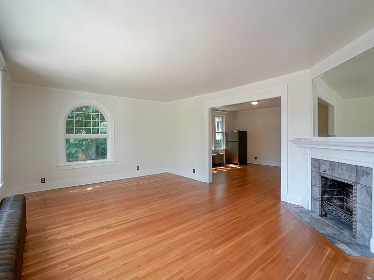 2389 W Boise Ave — Photo 5