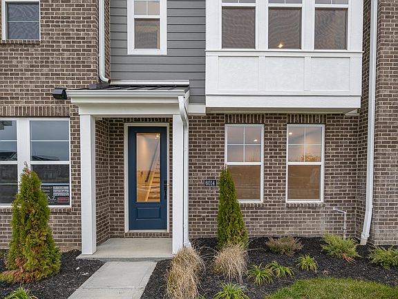 3rd image of 6014 Windsor Dr #6014