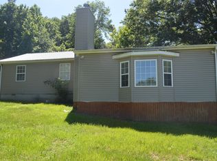 1025 Meadowbrook Rd, Ashland City, TN 37015