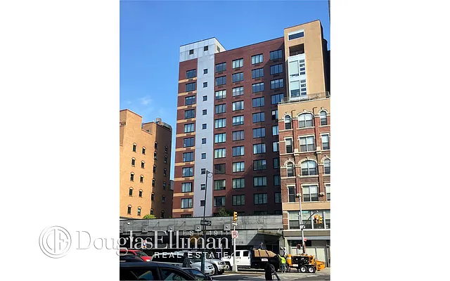 Rented by Douglas Elliman | media 29