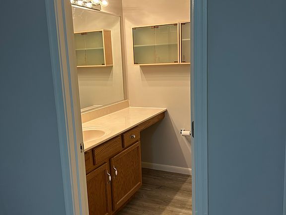 3rd image of 539 Cloverfield Ln APT 106