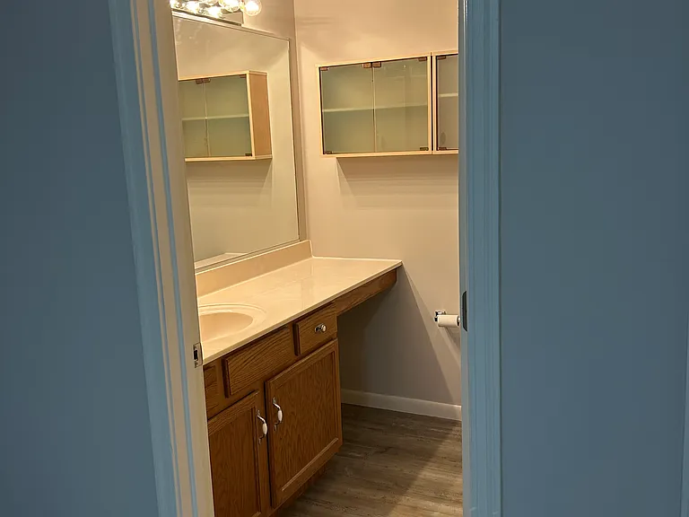 539 Cloverfield Ln #106 — Photo 3