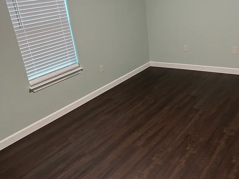 527 W Rose Ave — Photo 14