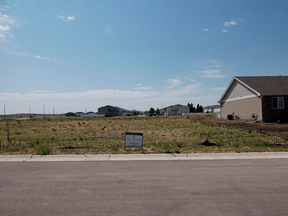2nd image of 47 Wolf Creek Ln