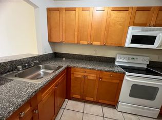1025 Twin Lakes Dr #28-A, Coral Springs, FL 33071