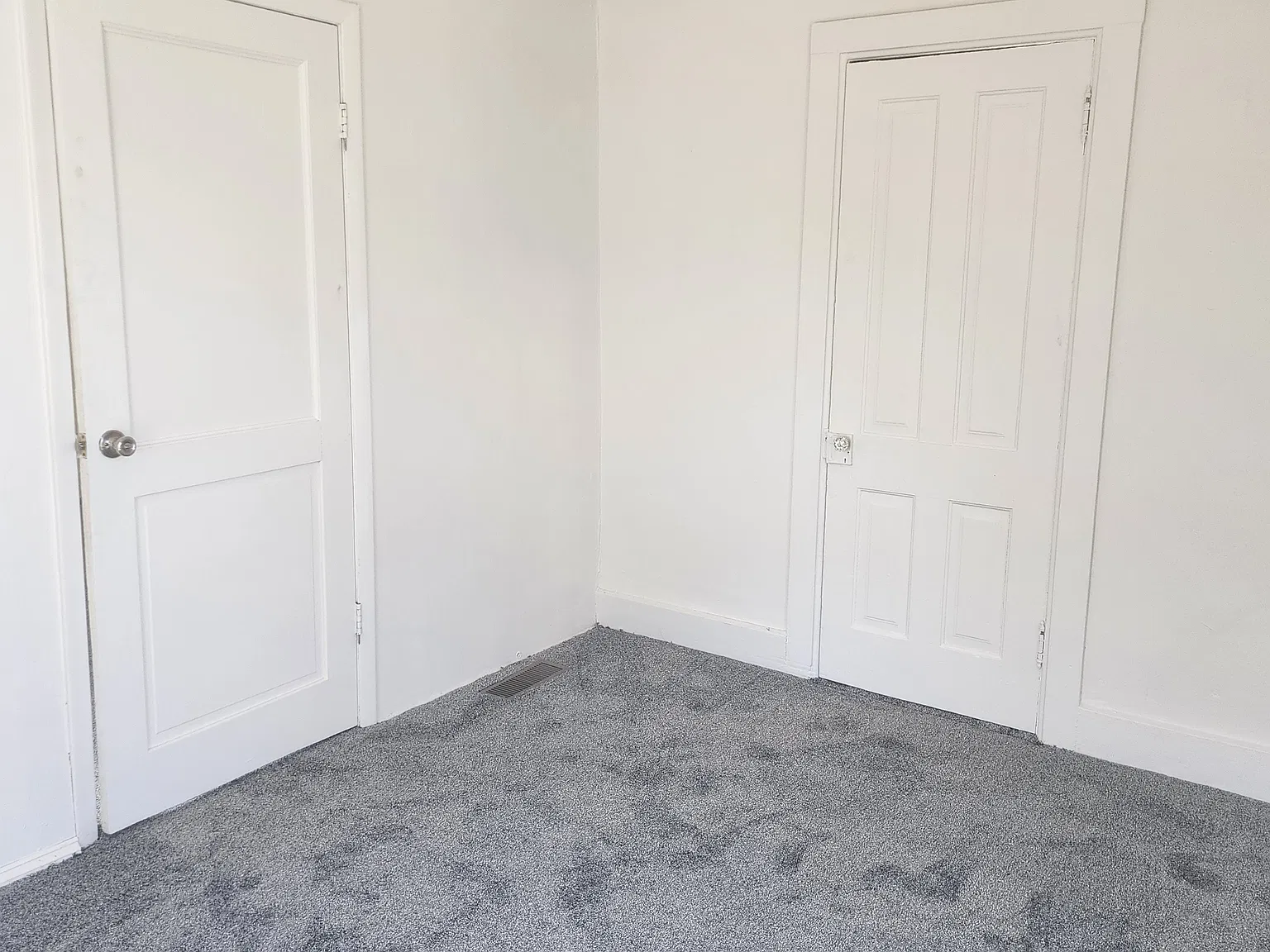 2 bed, 650 sqft, $1,000 — Photo 3
