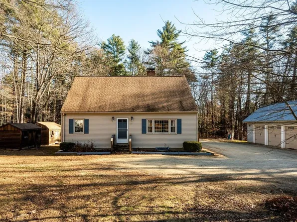 23 Allens Avenue, Lee, NH 03861
