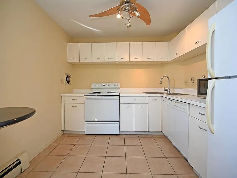 1815 William Howard Taft Rd #705 — Photo 16